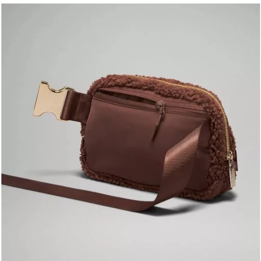 lululemon athletica Brown Sherpa Belt Bag - Picture 3 of 8